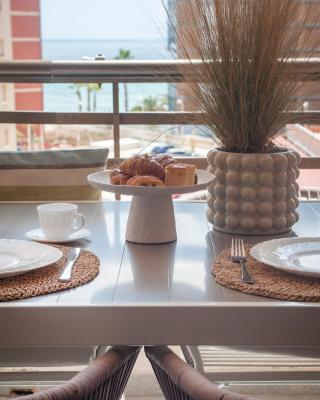 Apart moderno con vista al mar, Piscina, Parking