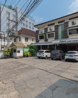 Urbanview Hotel Sakura Bandung