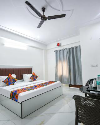 FabHotel The Yashobhumi Near Yashobhoomi Convention Centre
