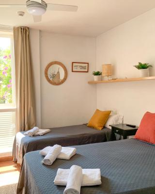 Habitación céntrica con Aire Acondicionado Baño privado Nevera