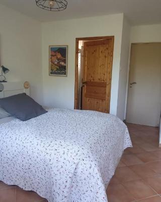 Chambre Studette indépendante