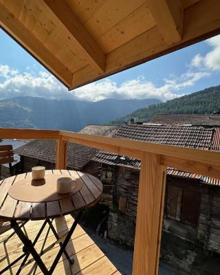 Pilanous Residence - E-Alpine Suite - Swiss Alps