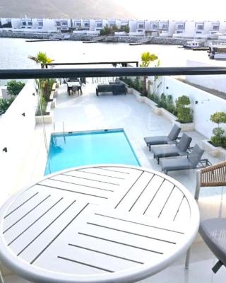 The View Luxury Villa with marina access, free ka yak and private pool - Al Dana Island Fujairah