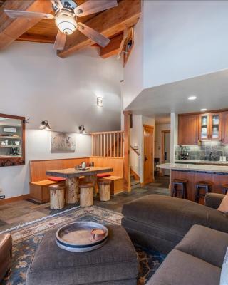 Cozy Northstar Village Condo Walk to Lifts 2 Full BA Excellent Location