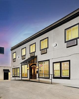 Hotel Dilley Grand
