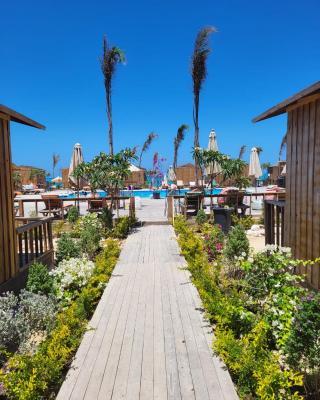 Tabara Beach Safy Bay