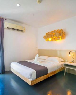 The Thai Guesthouse and Hostel