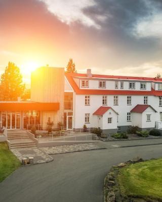 Gistihúsið - Lake Hotel Egilsstadir