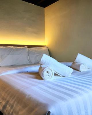 Georgetown AY Hotel