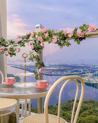 Gold Coast PIK Apartments by Host Jess
