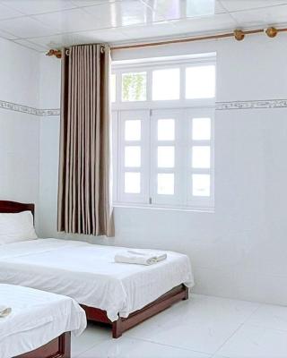 Nhà Khách Vạn Thành