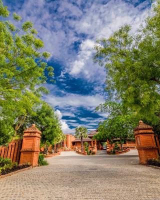 Heritage Bagan Hotel