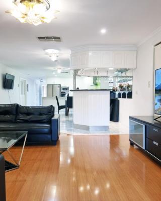 Spacious 5 bedrooms house