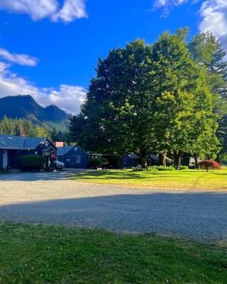The Cascade Motel