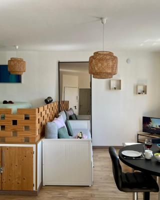 Logement chaleureux et lumineux avec pierres apparentes à l'Étang au Duc