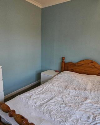 Double Room in Prestonfield Flat