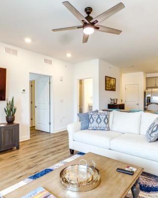 Bright Lewes Condo with Balcony, 7 Mi to Beach!