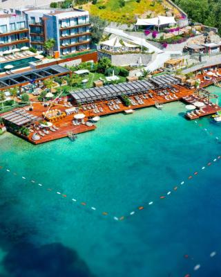 Mare Deluxe Residences & Villas