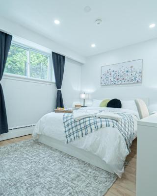 Cozy Double Private Room, Comfy Bed, Free Parking