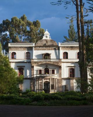 Hacienda La Cienega