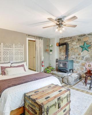 Charming Getaway Less Than 1 Mi to Downtown Lambertville!