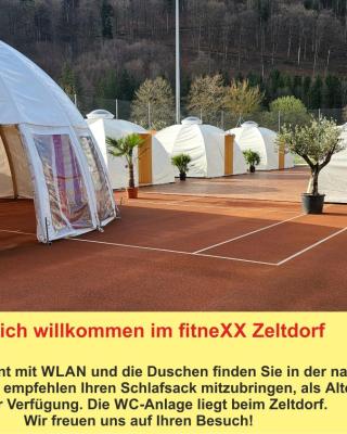 fitneXX Zelt-Dorf
