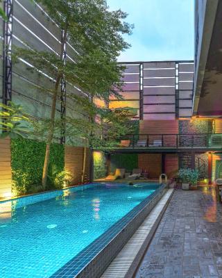 CHECK inn Phnom Penh BKK1