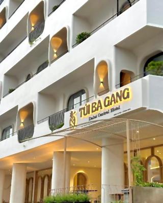 Túi Ba Gang Central Hotel