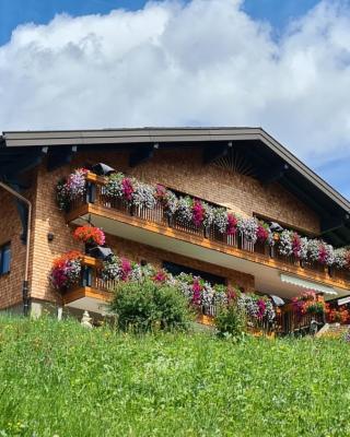 Haus Alpenglück