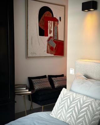 B&B Urban Oasis with Free Parking