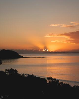 Sunlit Bay Villas