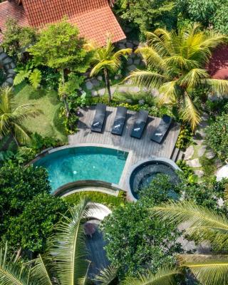 Berlima Wooden Lodge by Pramana Villas
