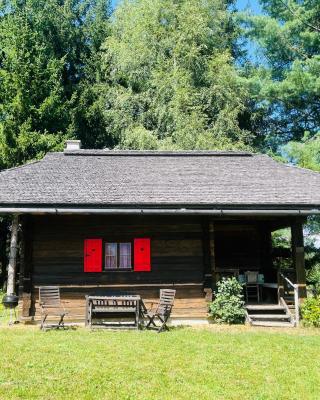 Cozy Log Cabin near Faaker See