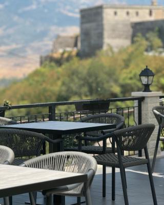 Castle Hotel
