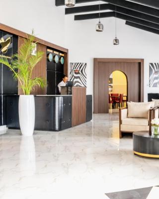 Avian Court Hotel