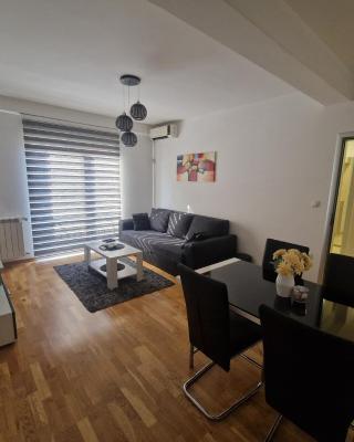 Apartman Tri S