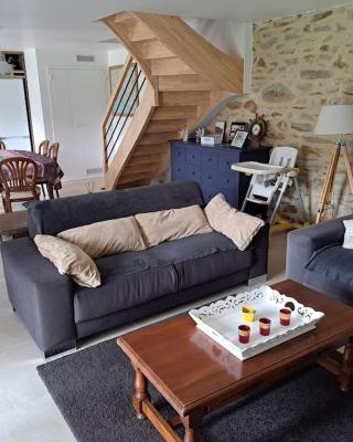 Maison de pêcheur restaurée 2022 à 800 m de la plage, GR34