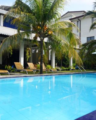 The Calm of8 Arugambay