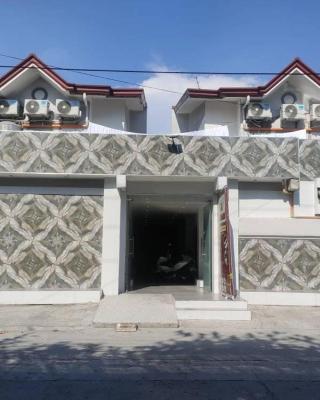 King Rapid Rise Hotel