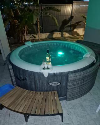 charmante Villa avec Jacuzzi, jardin et BBQ