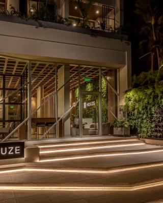 HOUZE - Stay & Residences by AVA
