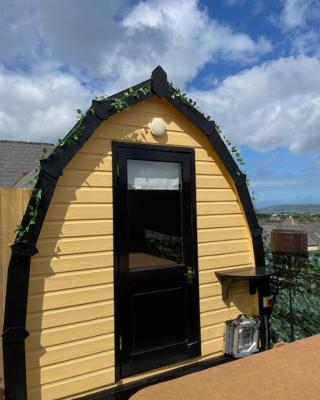 Arch Pod & Hot Tub