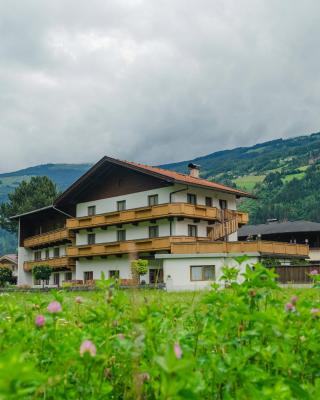 Zell Views Apartments