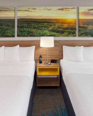Days Inn & Suites by Wyndham of Morris