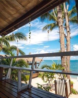A Little Bungalows By Beach