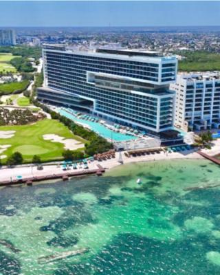 Dreams Vista Cancun Golf & Spa Resort