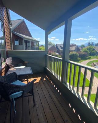 Riley`s Mountain View