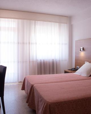 Eco Avenida Hotel & Parking