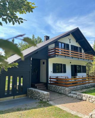 Chalet Mint