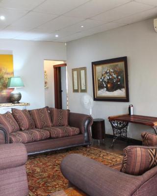 Tucked-Away 1&2 Bedroom Houses